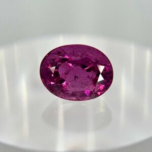 Natural Rhodolite Garnet 2.91 ct Oval Cut Loose Gemstone for Jewelry Making